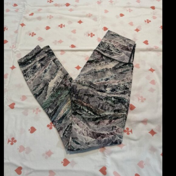 Lululemon Marble Print Leggings Size XS (0-2) - Picture 3 of 6